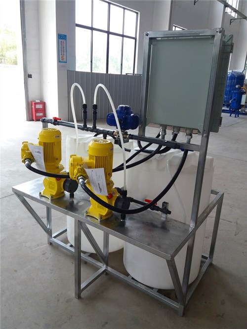 全自動(dòng)加藥裝置特點(diǎn)和組成部分以及操作過程介紹