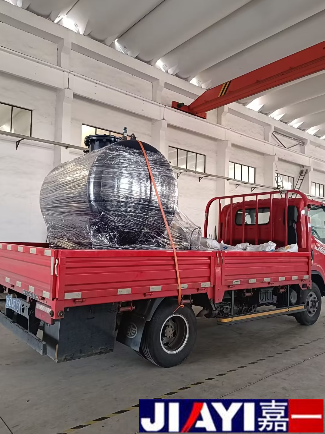 北京專車直達半容積式換熱機組一套